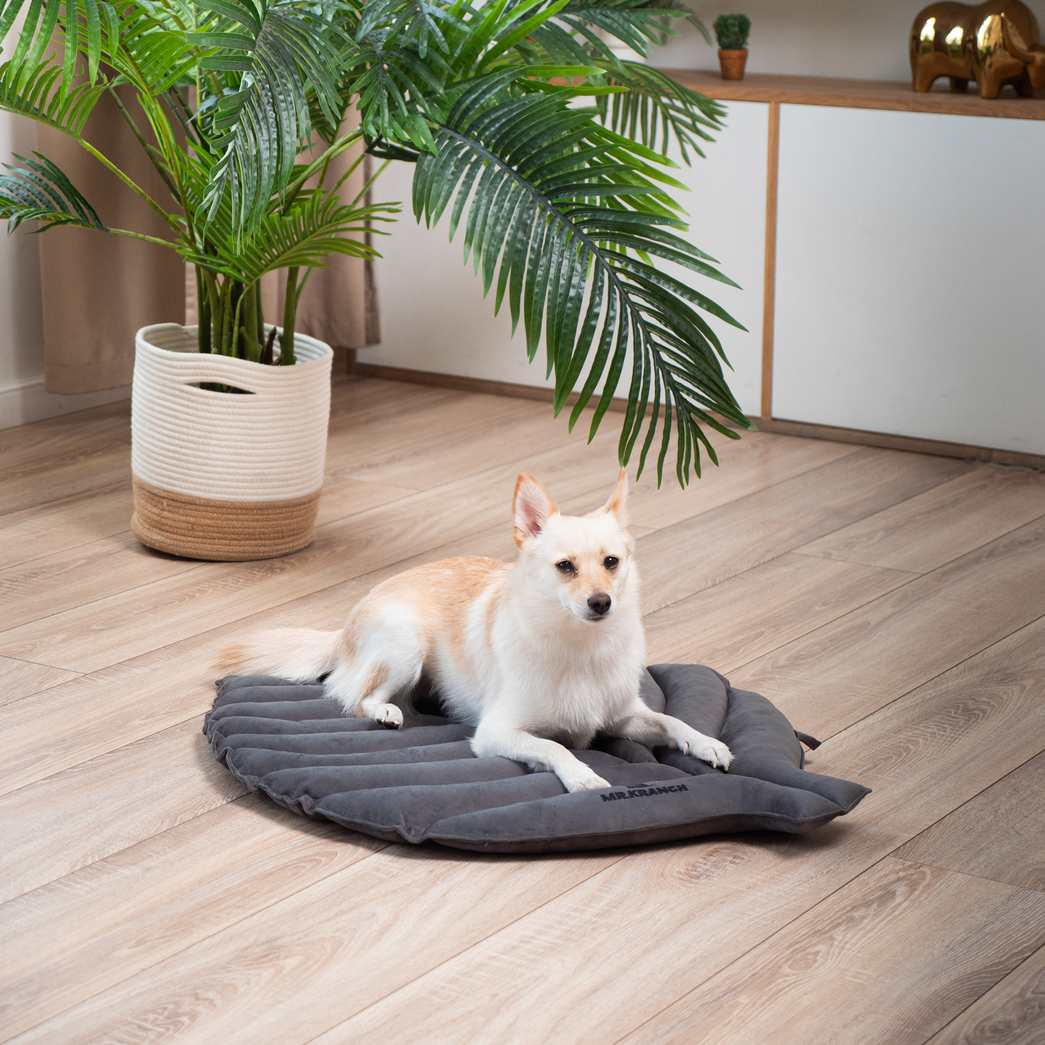 Лежанка Mr.Kranch для собак Листочек большая размер 120х73х6см серая