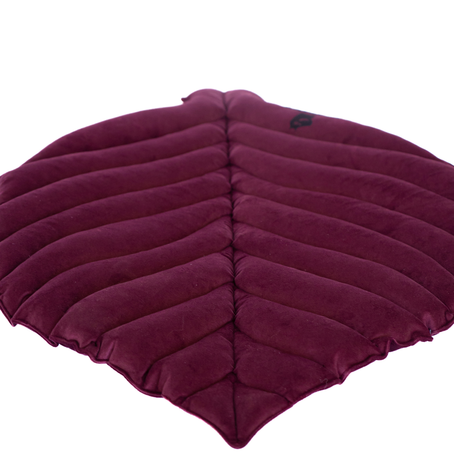 Лежанка Mr.Kranch для собак Листочек средняя размер 90х65х5см фиолетовая