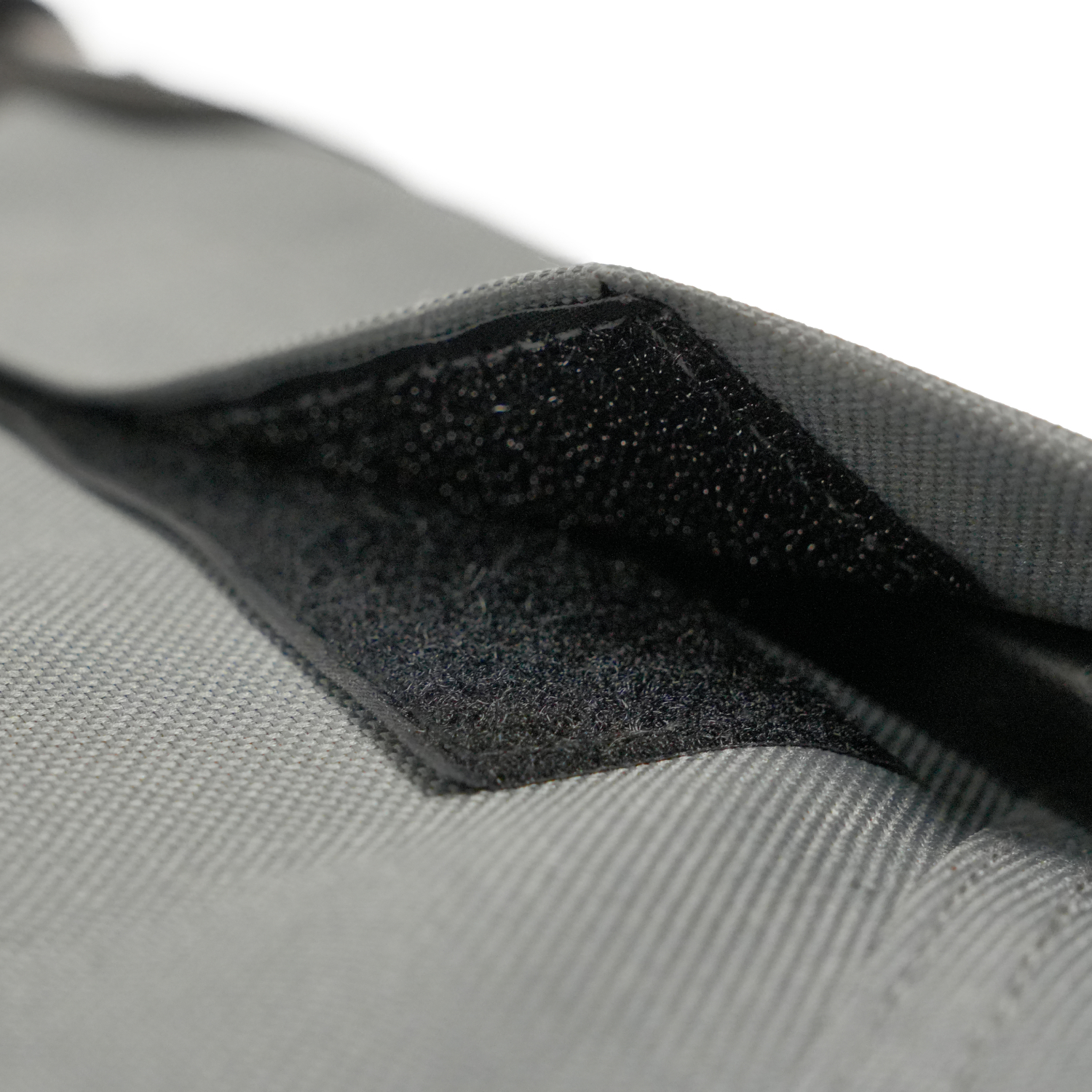 Лежанка-шезлонг каркасная для собак Mr.Kranch Elevated с мягкими бортиками средняя 81х63х27 см серая