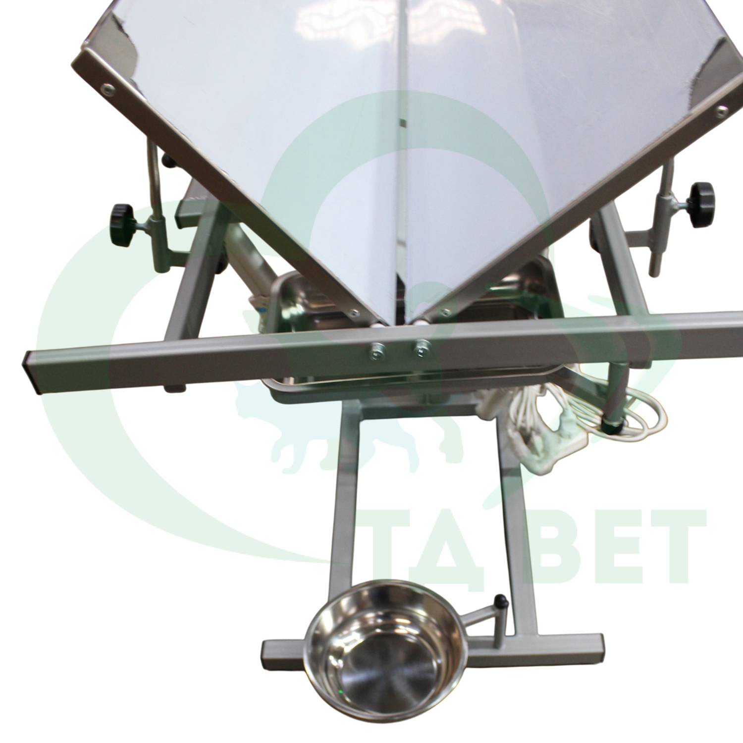 ТД ВЕТ Стол ветеринарный универсальный СВУ-30.1 с раздельным подогревом 1500х700х(900-1150h)