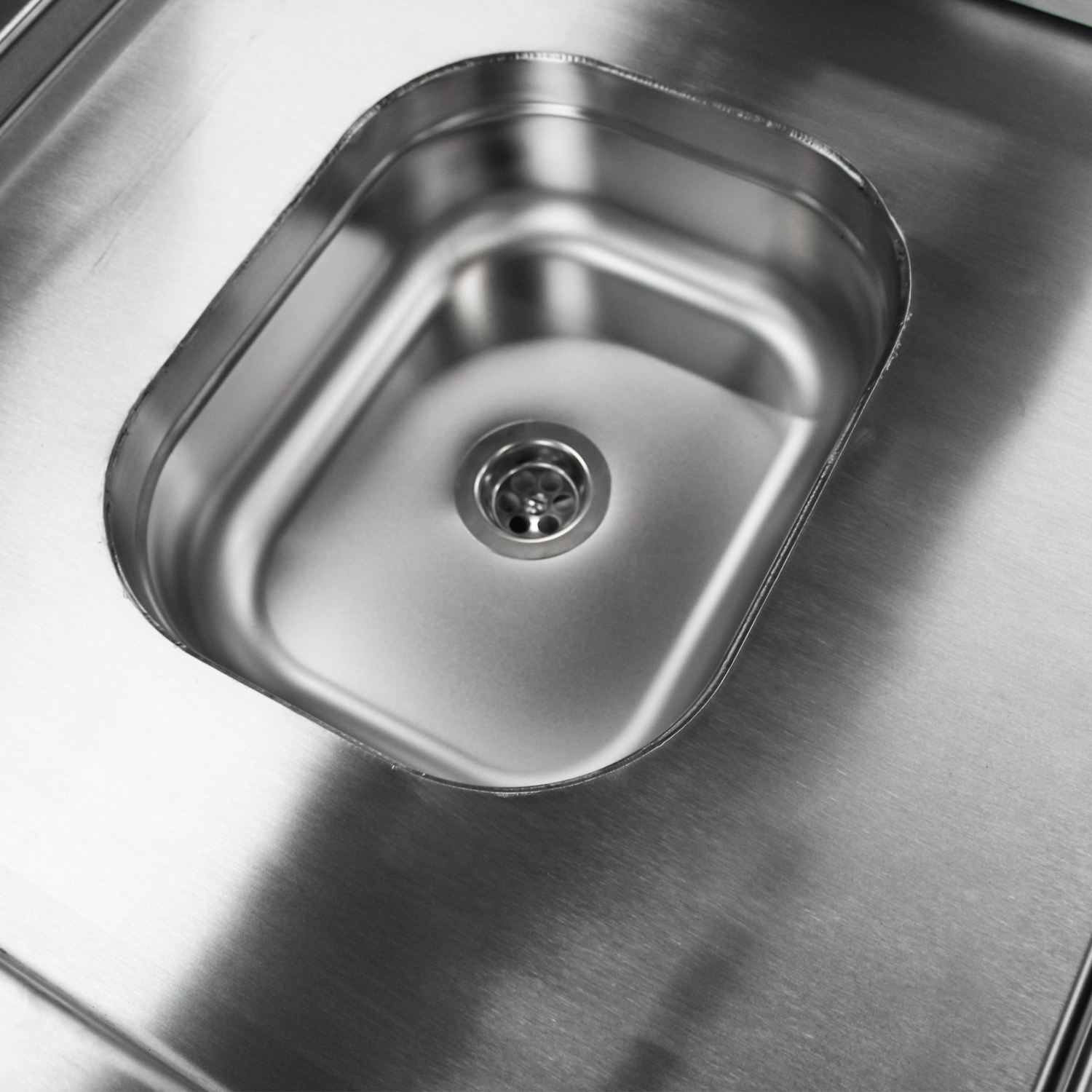 ТД ВЕТ Стол ветеринарный стоматологический VETBOT-77 с мойкой, столешница перф. лист нерж.сталь,  1300x600x(300- 1190)h мм (каркас серый, пульт ножной