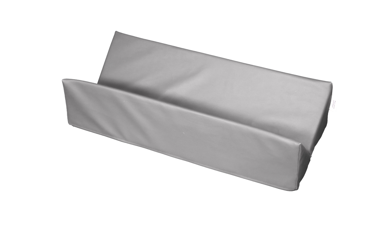 ТД ВЕТ Подушка для фиксации животных треугольная 680х150х150h мм (кож.зам, серый)