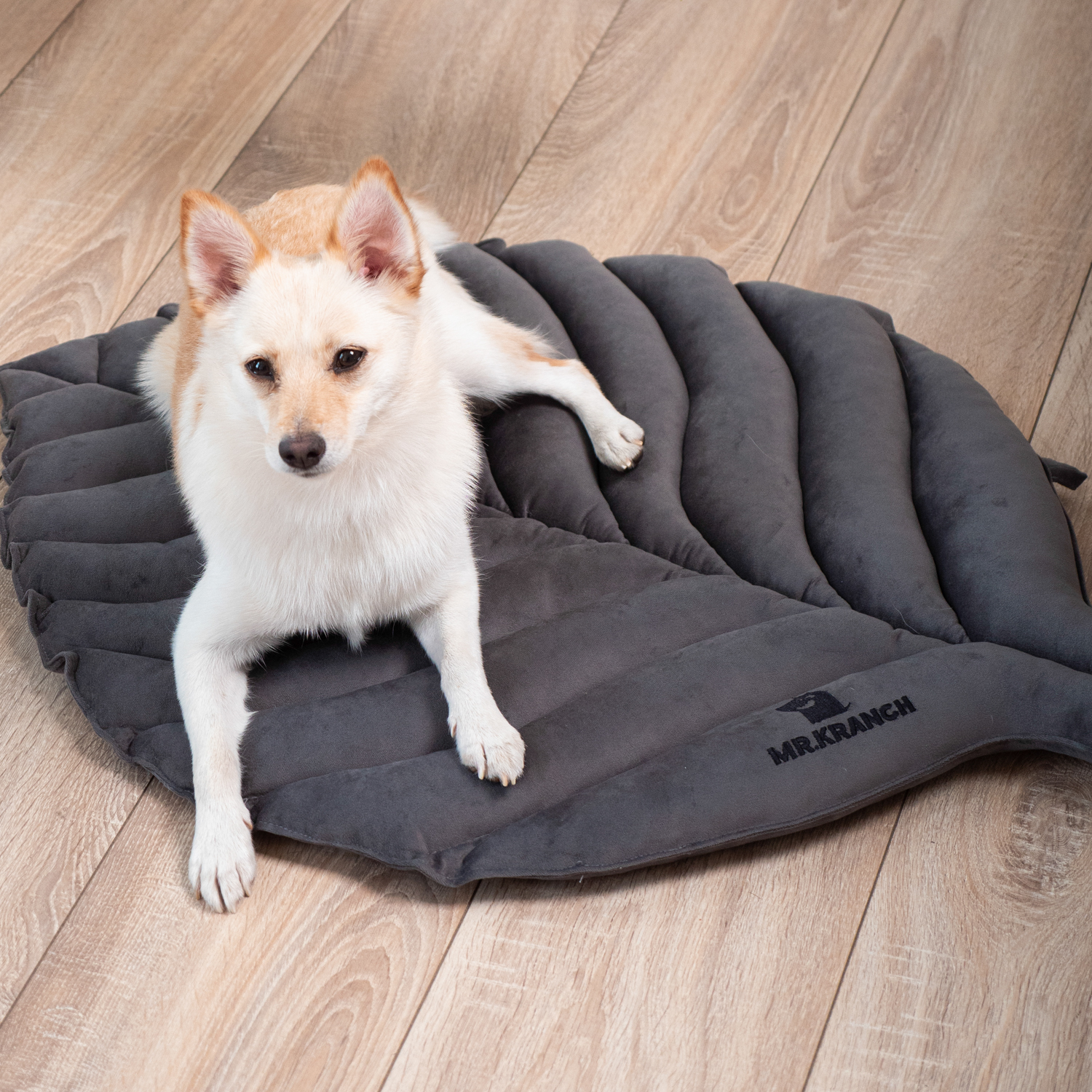 Лежанка Mr.Kranch для собак Листочек большая размер 120х73х6см серая