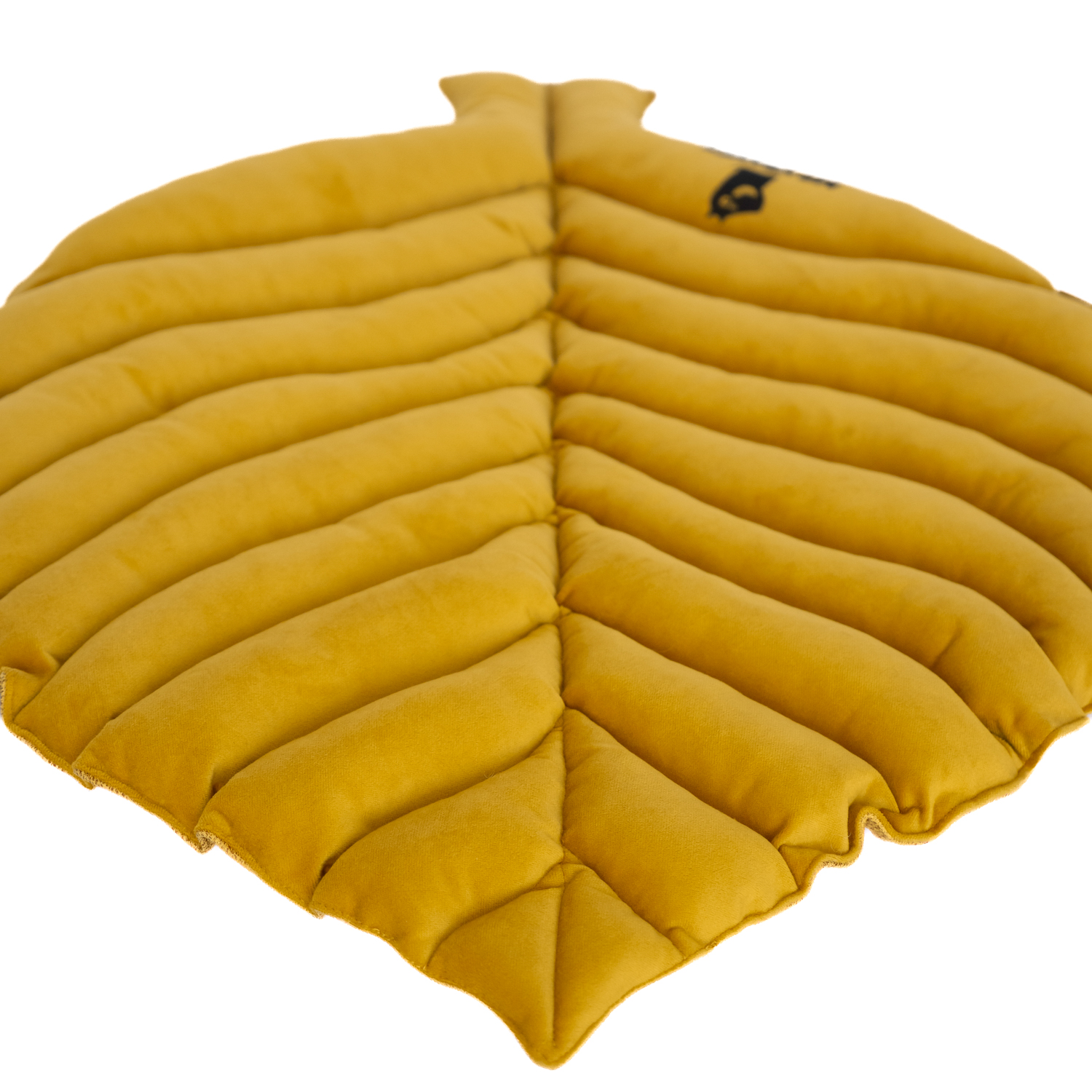 Лежанка Mr.Kranch для собак Листочек средняя двусторонняя с имитацией кожи размер 90х65х5см охра