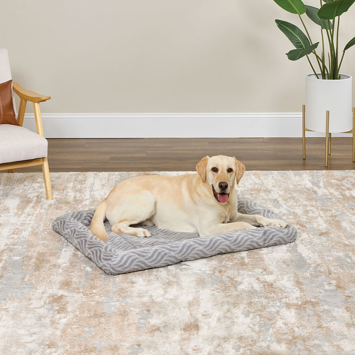 Лежанка MidWest Deluxe Wave Bed для собак и кошек меховая 102х67,5х9 см, серая