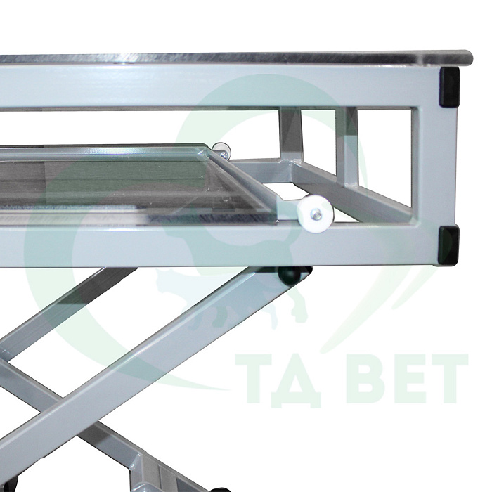 ТД ВЕТ Стол для рентгена VETBOT-23 с полкой под кассету,1320х620х1130(480)h, (каркас серый, пульт ножной)