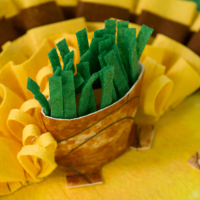 Нюхательная игрушка-сумка Mr.Kranch Ананас диаметр 50 см