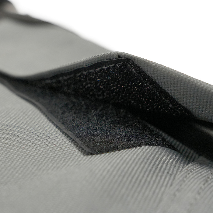 Лежанка-шезлонг каркасная для собак Mr.Kranch Elevated с мягкими бортиками малая 62х47х27 см серая