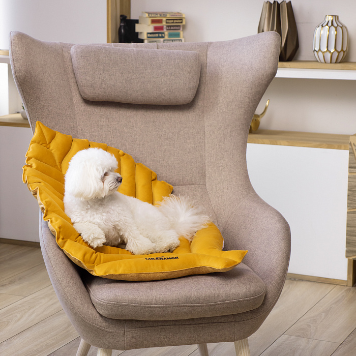 Лежанка Mr.Kranch для собак Листочек средняя размер 90х65х5см охра