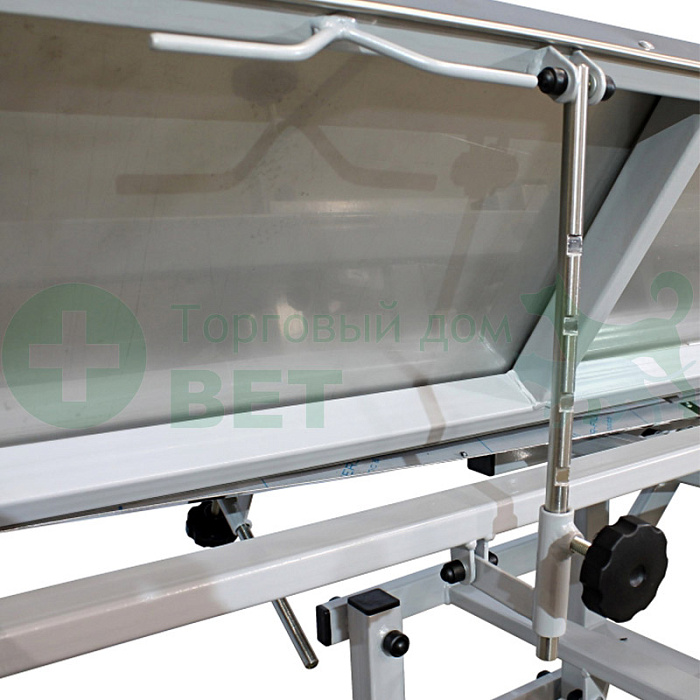 ТД ВЕТ Стол ветеринарный СВУ-7, два электропривода, регулировка высоты и наклона, V-образная столешница (каркас белый)