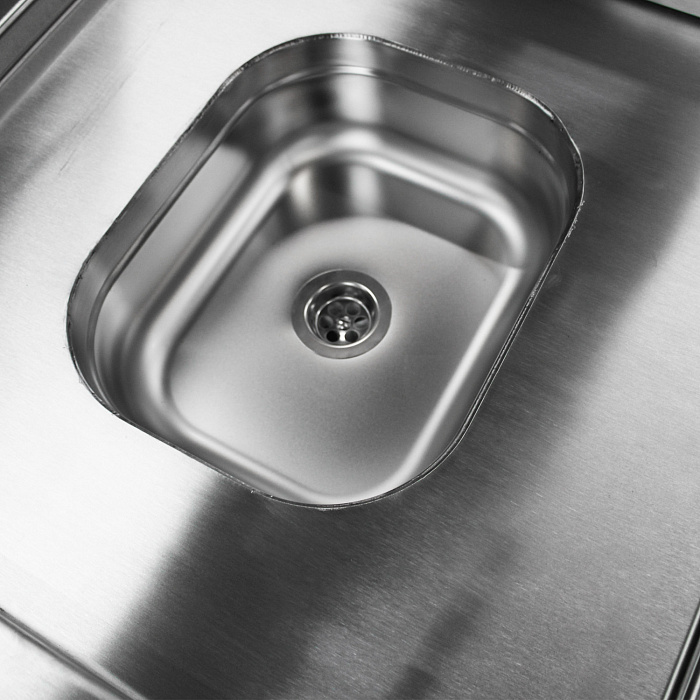 ТД ВЕТ Стол ветеринарный стоматологический VETBOT-77 с мойкой, столешница перф. лист нерж.сталь,  1300x600x(300- 1190)h мм (каркас белый, пульт ножной