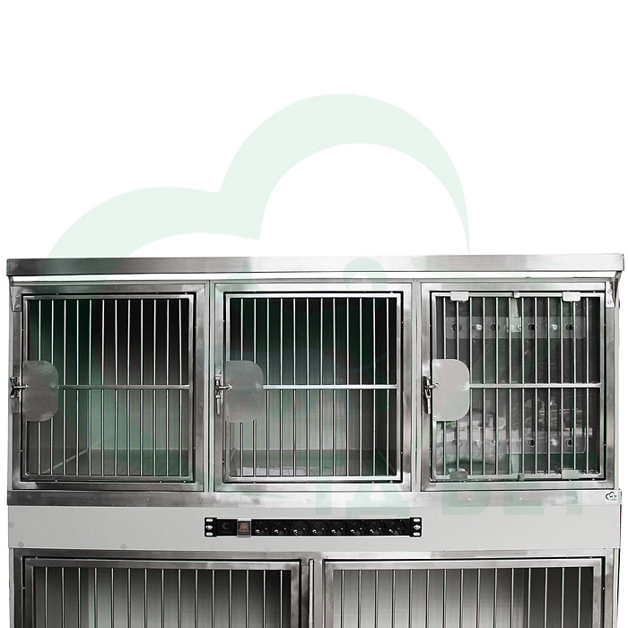 ТД ВЕТ Модуль из 5 клеток из полипропилена, разборный 1400х650х1340(со штангой)х1500(с колесами)h