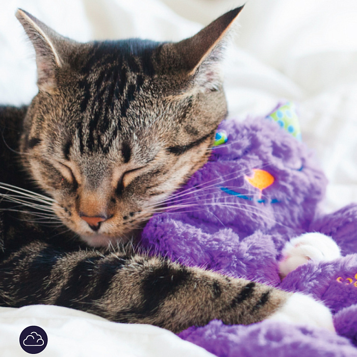 Игрушка Catstages для кошек "Мурчащая подушка" с кошачьей мятой, 30см СКИДКА 50%