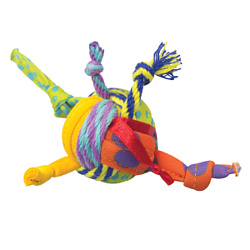 Игрушка Catstages Dental для кошек "Мяч с хвостиками" c кошачьей мятой 3,5 см СКИДКА 50%