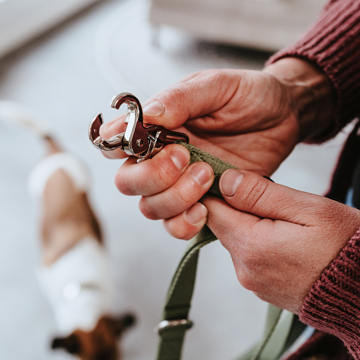 Hunter поводок-перестежка для собак Inari 25 / 200 нейлон оливковый СКИДКА 50%