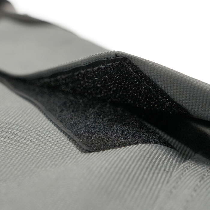 Лежанка-шезлонг каркасная для собак Mr.Kranch Elevated с мягкими бортиками средняя 81х63х27 см серая