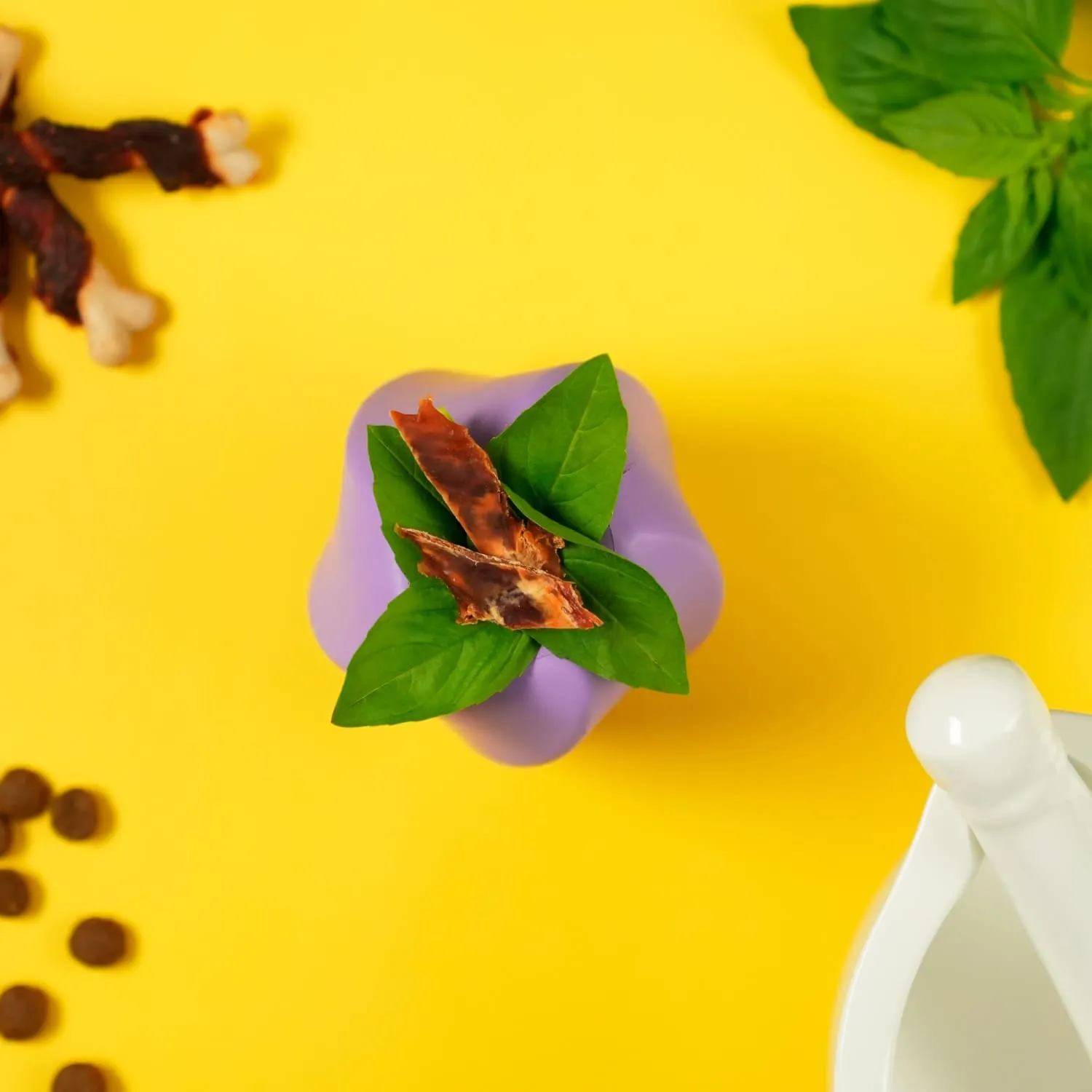 Игрушка Mr.Kranch для собак Твистер 8*8 см фиолетовая с ароматом сливок СКИДКА 50%