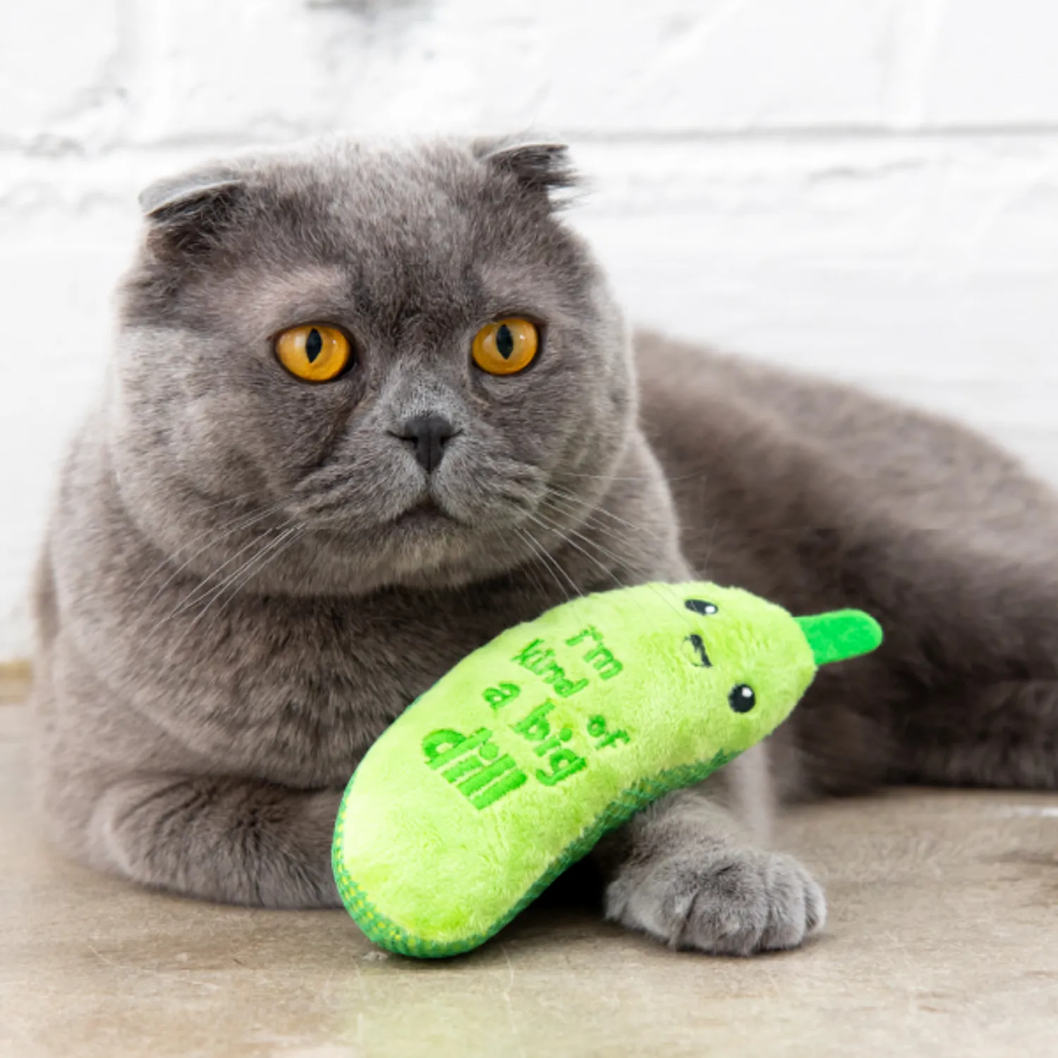 Игрушка Catstages Dental для кошек "Огурец Крутыш" c кошачьей мятой 15 см СКИДКА 50%